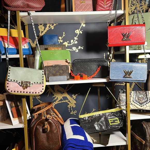 ✨💖SATURDAY 9/13 @ 2:30 ET! Like to know when ERICA IS LIVE💖✨ - Picture 4 of 5